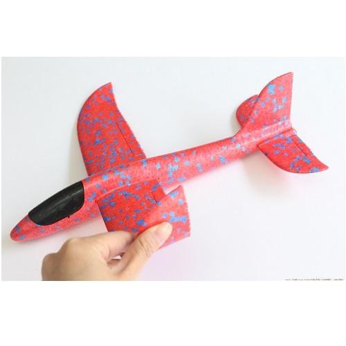 Máy bay xốp tiêm kích phi tay cho bé bay được 2 chế độ