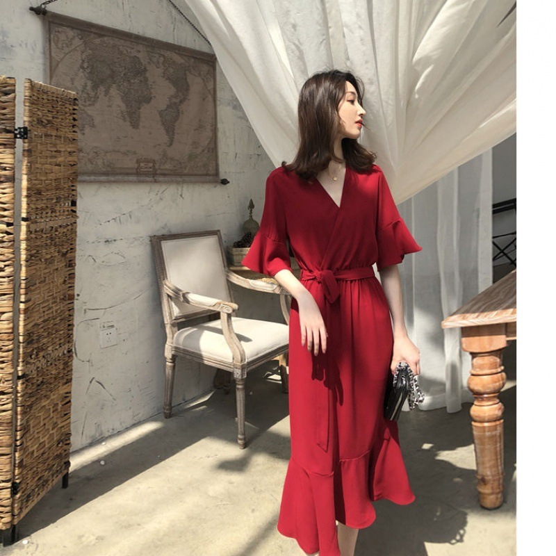 👗Ready Stock👗Spring and Summer Women V-neck Dress French Temperament Middle Waist Ruffled Skirt | BigBuy360 - bigbuy360.vn