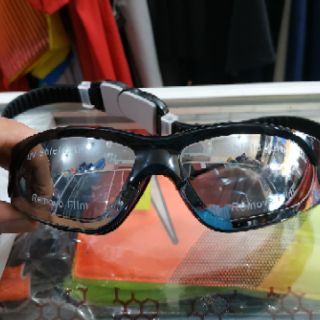 Kính bơi speedo hình tại shop