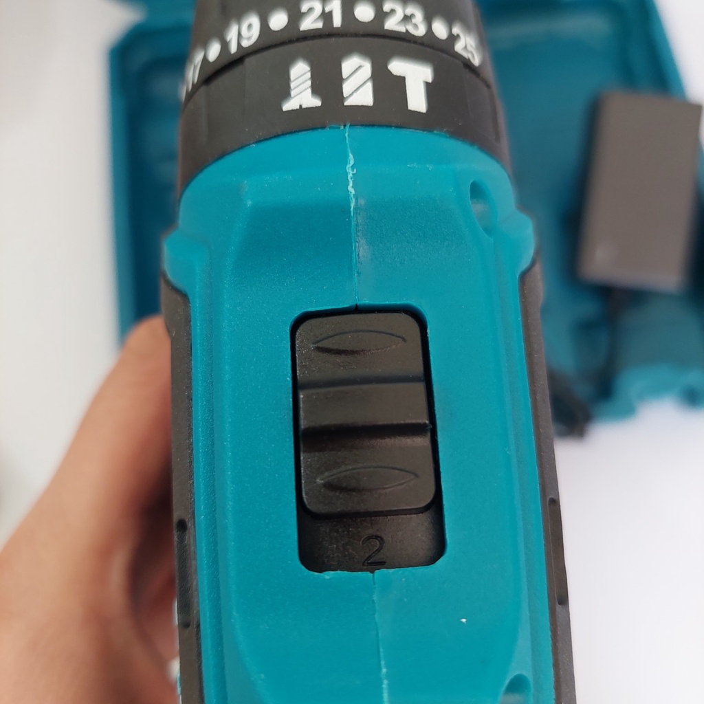 Máy khoan pin 72V Makita 3 chức năng có búa - Tặng kèm 24 chi tiết gồm các mũi khoan + Mũi bắt vít