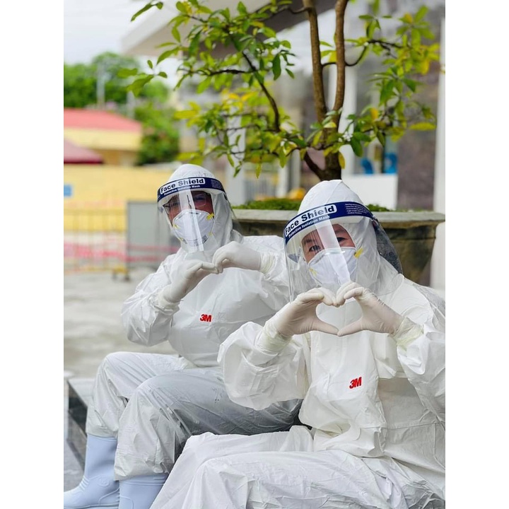 Bộ quần áo bảo hộ 3M 4510 cấp độ 4 chống hoá chất, chống bụi độc hại .Size M