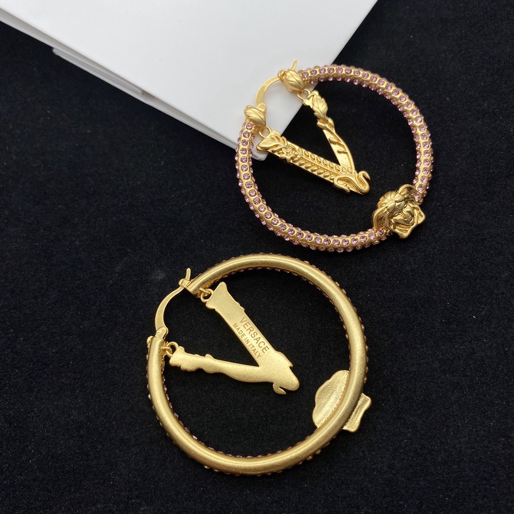 Khuyên Tai Chữ V Bằng Đồng Thau Phong Cách Mới 2022 Thời Trang Cho Nữ