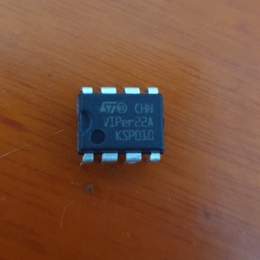 IC NGUỒN VIPer22A