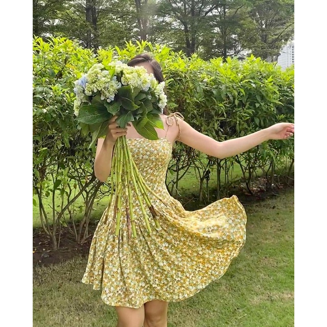 đầm cúp ngực cột dây vai