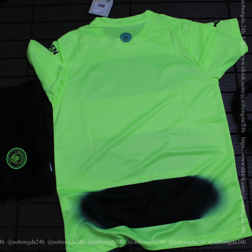 Bộ quần áo đá bóng CLB ManCity hàng cao cấp màu xanh lá mới nhất 2022