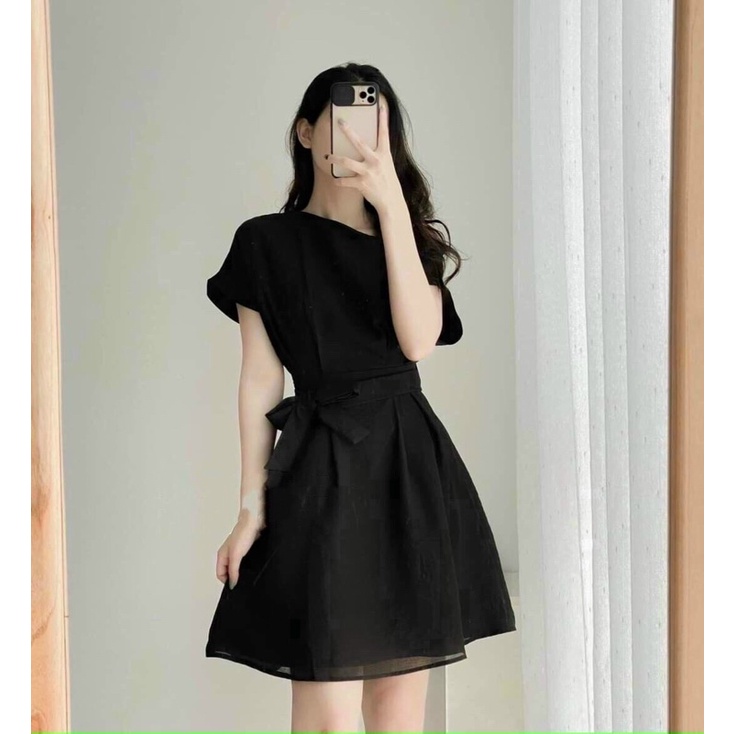 Đầm trắng vai trễ, thắt nơ eo, có lót trong chất liệu tơ Sunny (BT028)