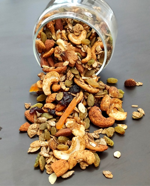 Ngũ cốc ăn kiêng không đường Granola SIÊU HẠT 500g vị mật ong, cacao | BigBuy360 - bigbuy360.vn