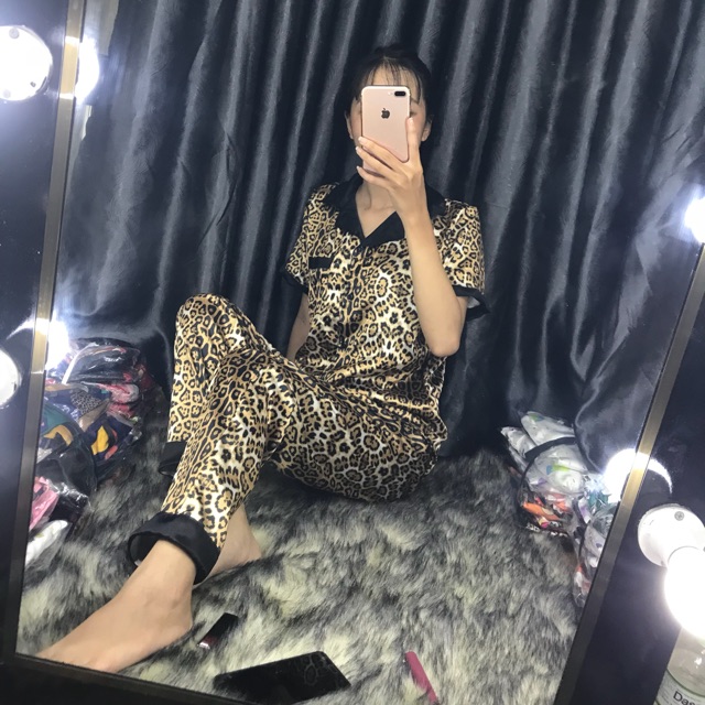Bộ ngủ lụa satin