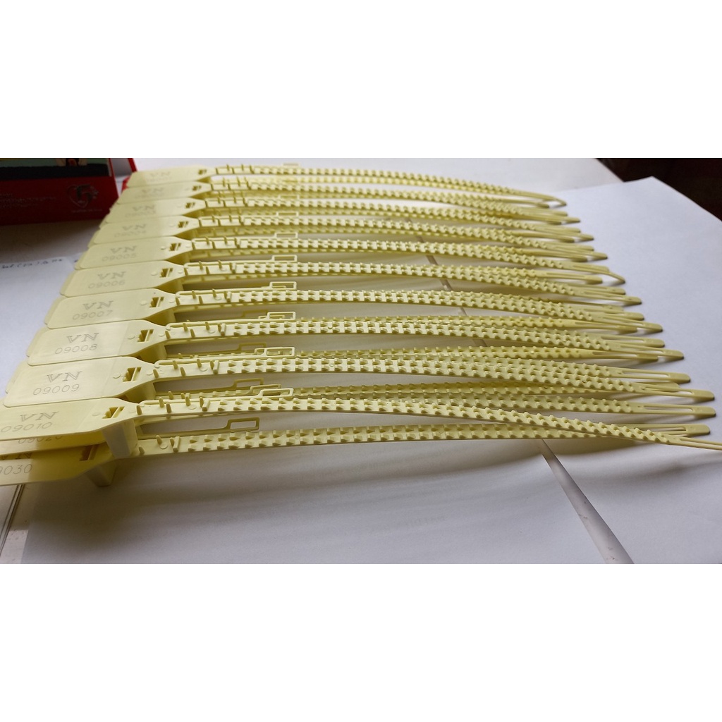 Combo 50 chiếc Niêm phong nhựa dẹt,seal nhựa 32cm