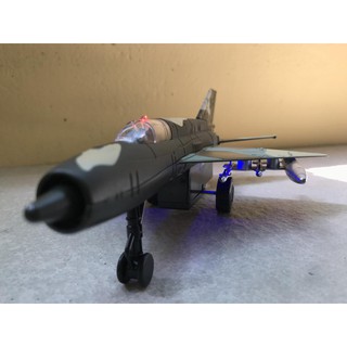 Mô hình máy bay đồ chơi mig-21 kim loại