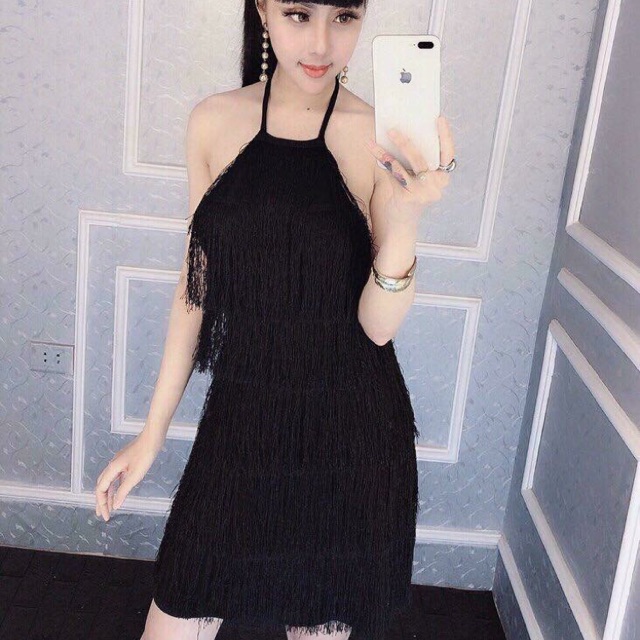Đầm tua rua