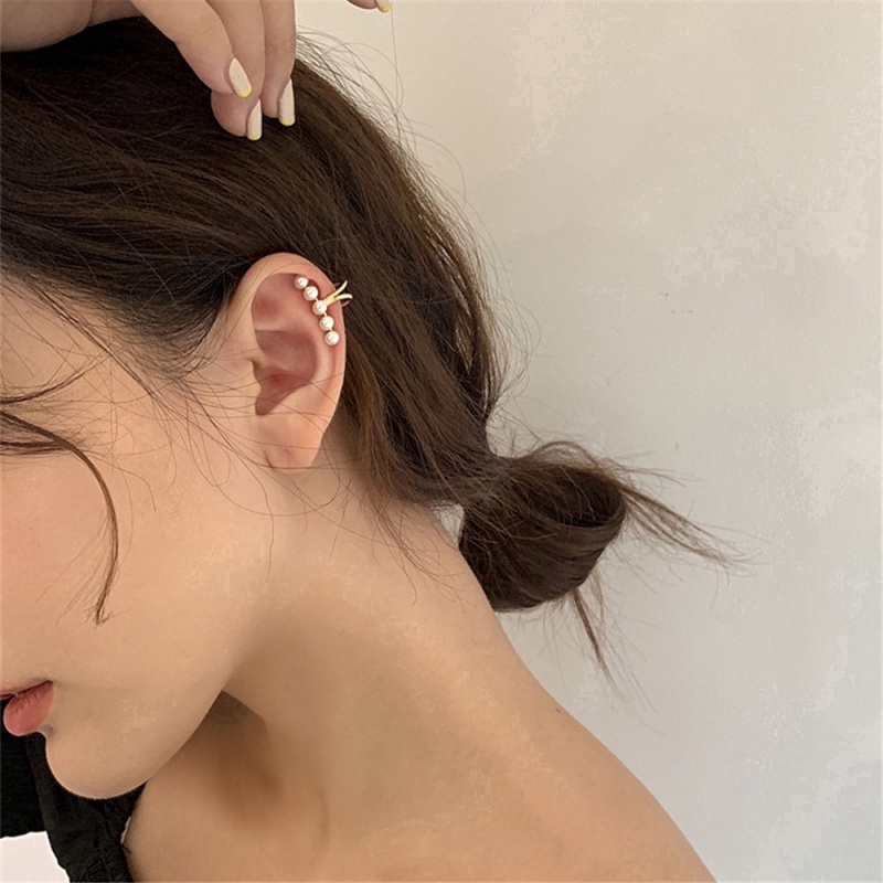 Khuyên Tai Nữ Trang Đính Ngọc Trai Xinh Xắn