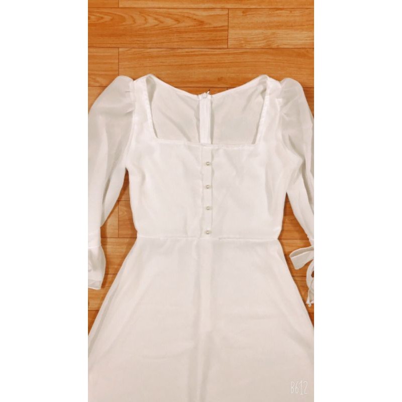 Đầm xòe cổ vuông tay lỡ buộc nơ xinh xắn