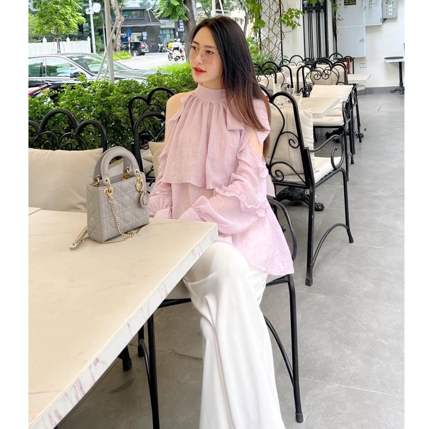 Áo tơ cổ yếm tay bèo khoét vai thắt nơ điệu đà