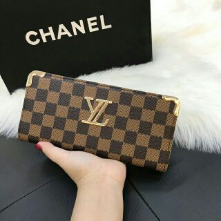 Ví da xước họa tiết