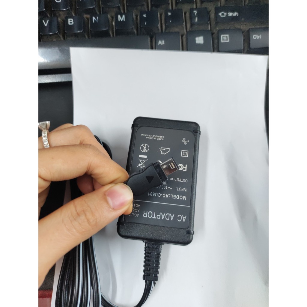 Sạc pin máy quay Sony 8.4V 1.5A 1.7A AC-L10 AC-L15 AC-L100 dailyphukien