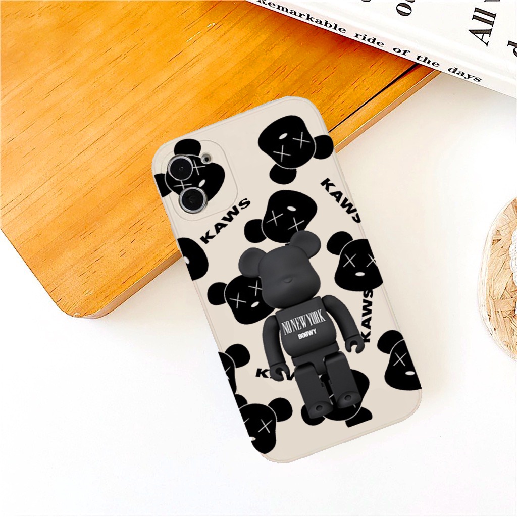 Ốp lưng iphone cạnh vuông giả 14 hình kaws 6 5s/6/6plus/6s/6splus/7/7plus/8/8plus/x/xr/xs/11/12/pro/promax/13/14Promax