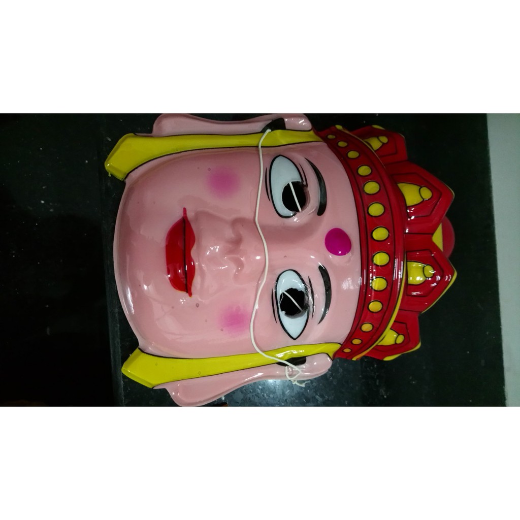 Combo 9 mặt na. 9 mẫu như hình. Hàng luôn có sẵn nhe các bạn. Mẫu nào cũng rất đẹp lun. Giá 79k/9 cái.