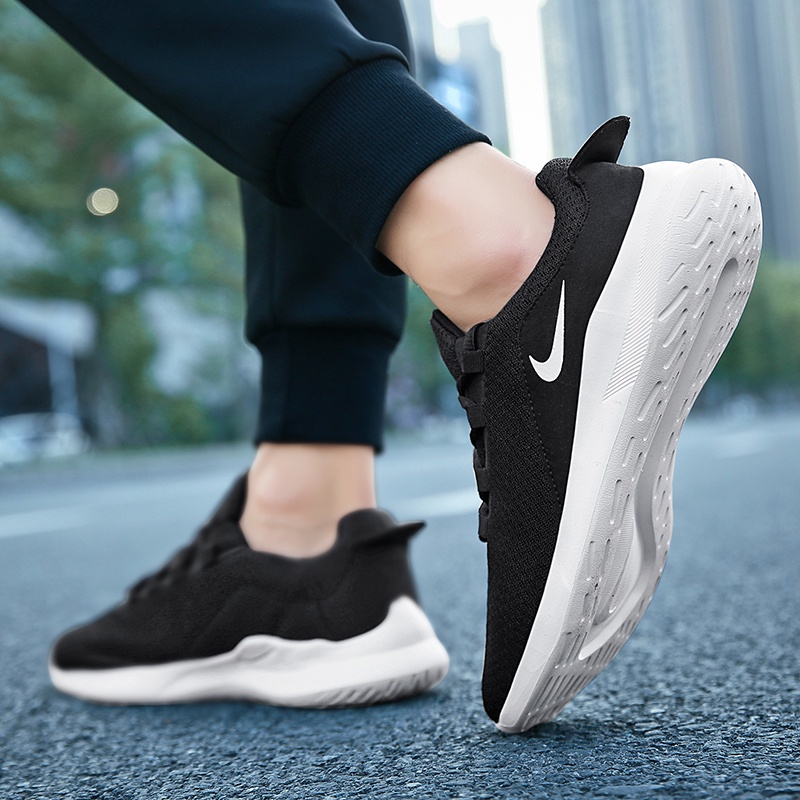 Giày thể thao siêu nhẹ thoáng khí thiết kế thời trang cho nam nữ chạy bộ