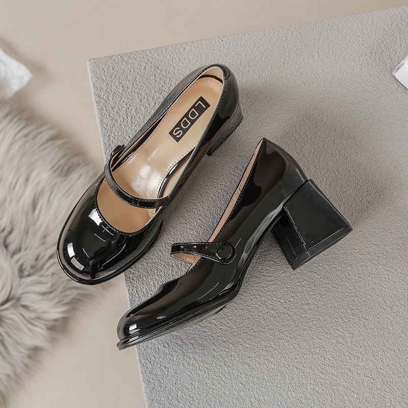 Giày cao gót IELGY miệng nông màu trắng phù hợp với mọi phong cách