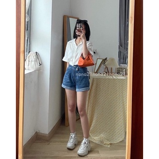 Quần short jeans vạt lệch