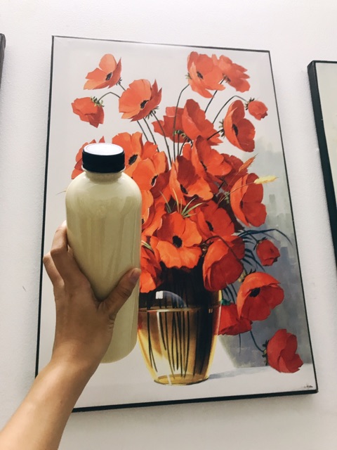 Chai nhựa pet 1000 ml (1lit) kèm nắp fi 28 dáng dài