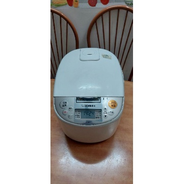 Nồi cơm điện cao tần zojirushi 1L8