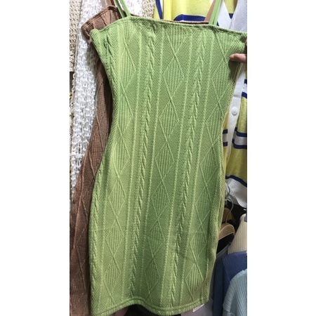 đầm váy len 2s 2 dây dáng body hoạ tiết sang chảnh