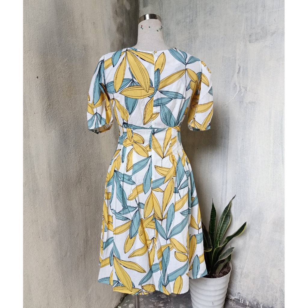 Size M L 40-65kg váy đầm dáng xòe cổ v họa tiết hóa lá mùa hè đi biển công sở trẻ trung niên đẹp xinh giá rẻ dài