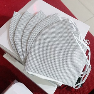 Khẩu trang vải kháng khuẩn May Nhà Bè