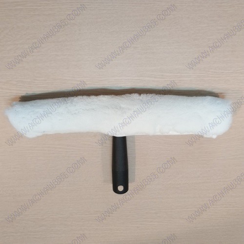 Bộ dụng cụ lau kính gồm 1 cây nối dài 2.4m, 1 tay gạt kính, 1 đầu lau