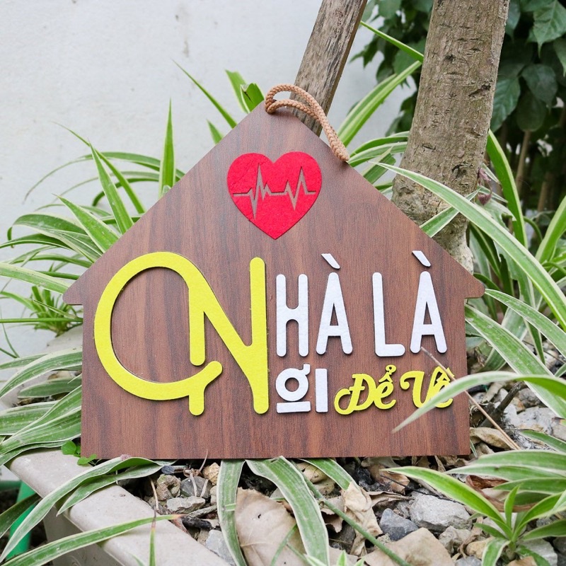 Bảng gỗ Nhà là nơi để về