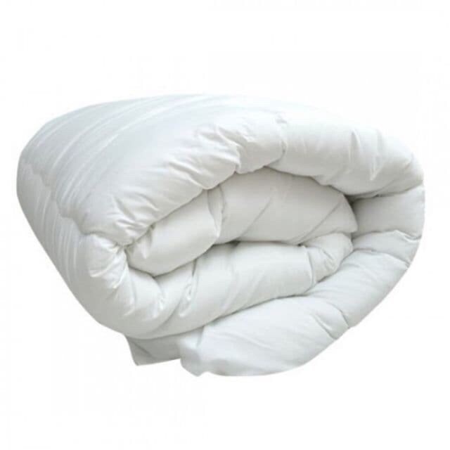 Ruột Chăn Bông Gòn Trắng Kích Thước  m8*2m và 2m*2m2 Mỏng Nhẹ Mà Ấm Vô Cùng