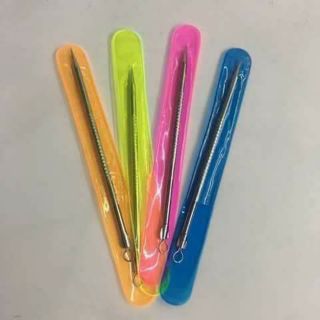 Que nặn mụn bọc nilon