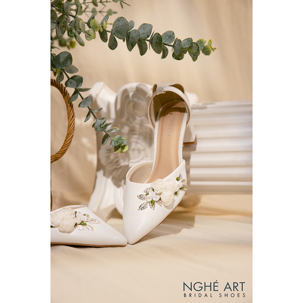 Giày cưới Nghé Art hoa 298 trắng