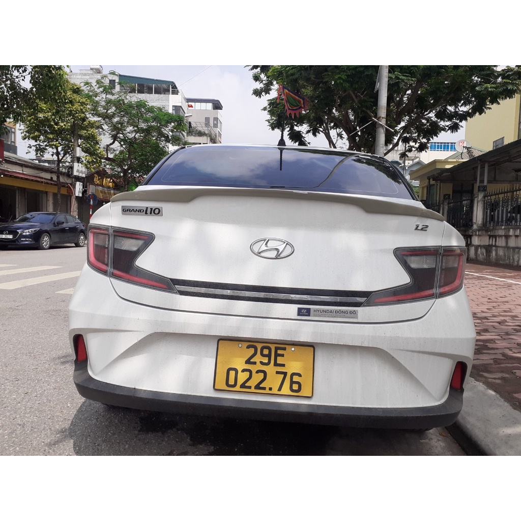 Đuôi gió thể thao, cánh lướt gió Xe Grand I10 Sedan 2021 2022- Hàng Mộc Chưa Sơn + Tặng kèm keo dính