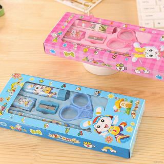 Bộ dụng cụ học tập cho bé