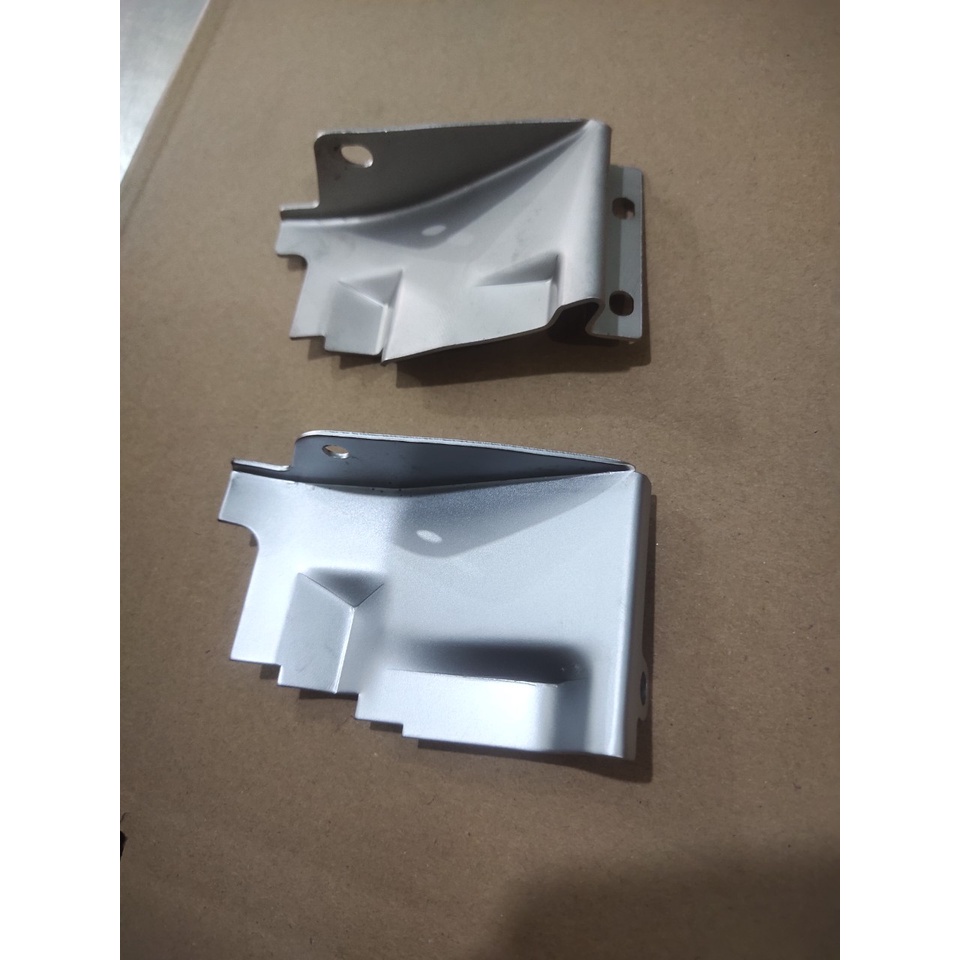 Nắp đậy chận rác máy vắt sổ F