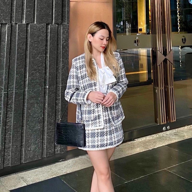 Áo khoác dạ tweed cổ tròn nút ngọc trai - Audrey studio