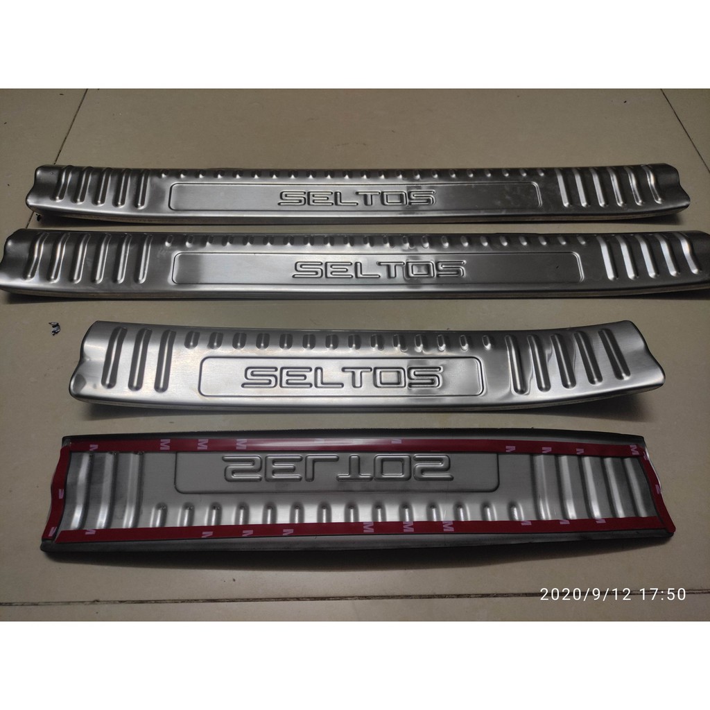 Ốp Bậc Cửa Xe Kia Seltos 2020 2021 2022 Mẫu Inox