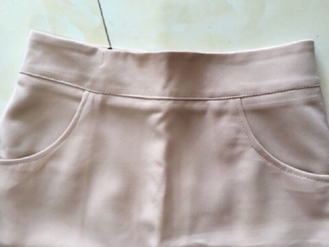 Chân váy bút chì dáng dài xẻ sau chất liệu tuyết mưa | BigBuy360 - bigbuy360.vn