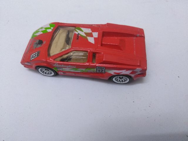 Xe Hotwheels Lamborghini Countach number 12
