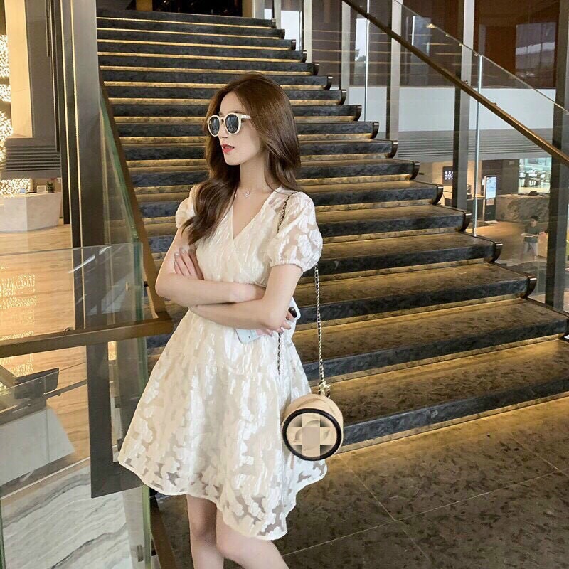 Dâmd ren ngắn tay cổ vạt chéo cột dây sau lưng