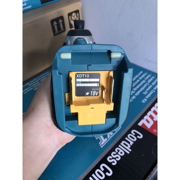 Chuyên vít Makita XDT13