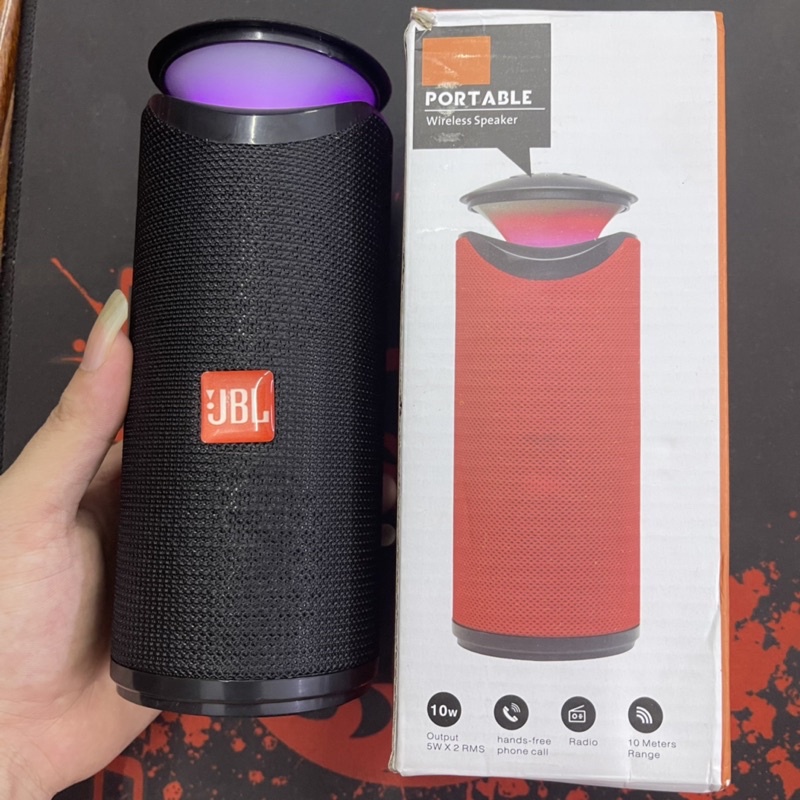 Loa Nghe Nhạc Bluetooth JBL GT-112 , Đèn Led Cực Đẹp , Âm Bass Mạnh Chất Lượng Hay , Chống Nước Tốt .
