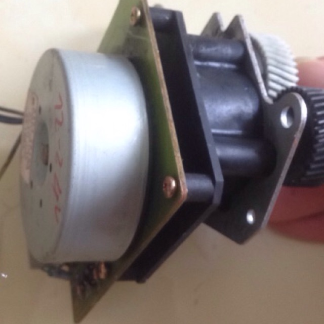 Motor DC12-24v bldc không chổi than 200-300v/p japan
