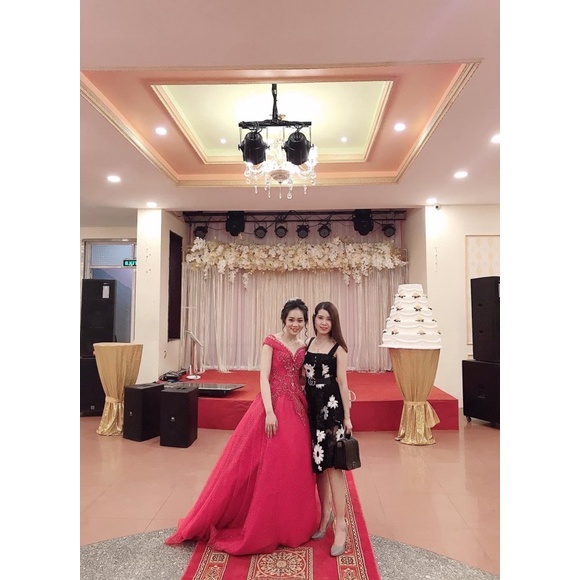 Thanh lí đầm ren hoa nổi