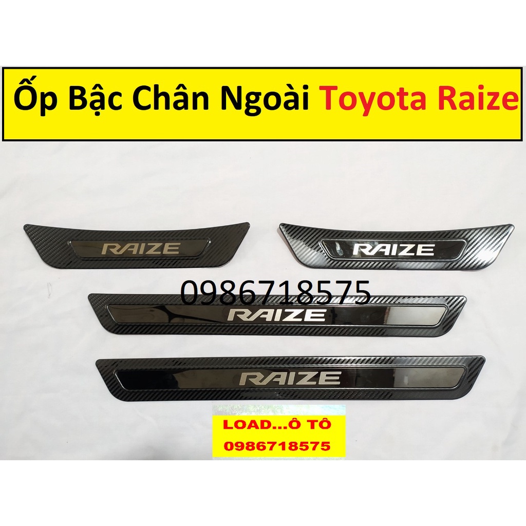 Ốp Bậc Chân, Nẹp Bước Chân Xe Toyota Raize 2022-2021 Mẫu Carbon Cao Cấp