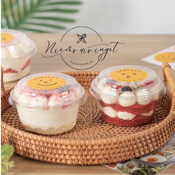 Hộp nhựa tròn đựng Tiramisu, Mousse, Pudding ~ XY581