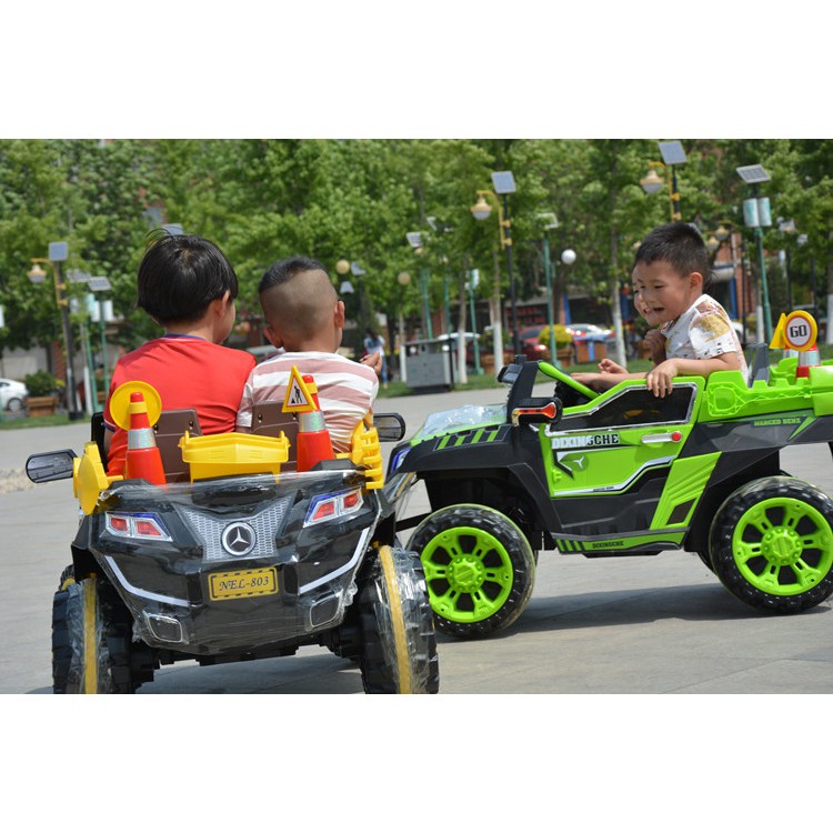 Xe ô tô điện trẻ em nel 803, mẫu ô tô điện 2 chỗ ngồi, MERCEDES NEL 803 kèm bộ đồ chơi xúc cát